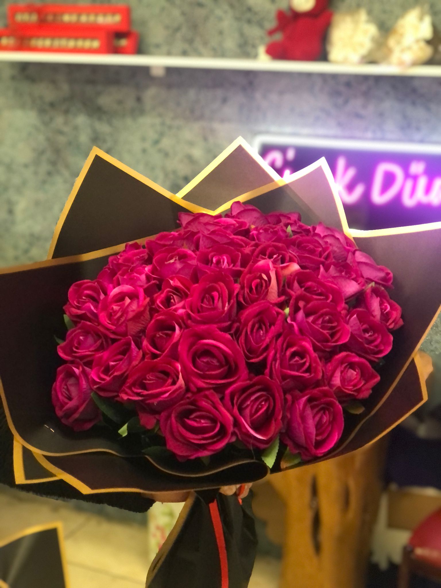 41 li Islak Mor Gül Buketi